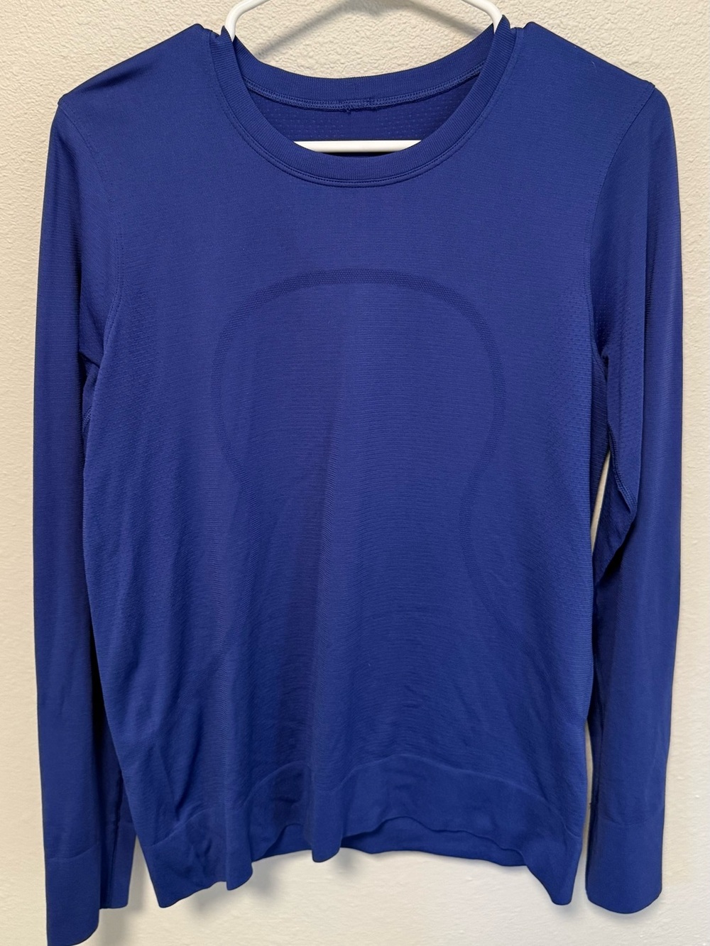 Lululemon swiftly relaxed long sleeve size 6